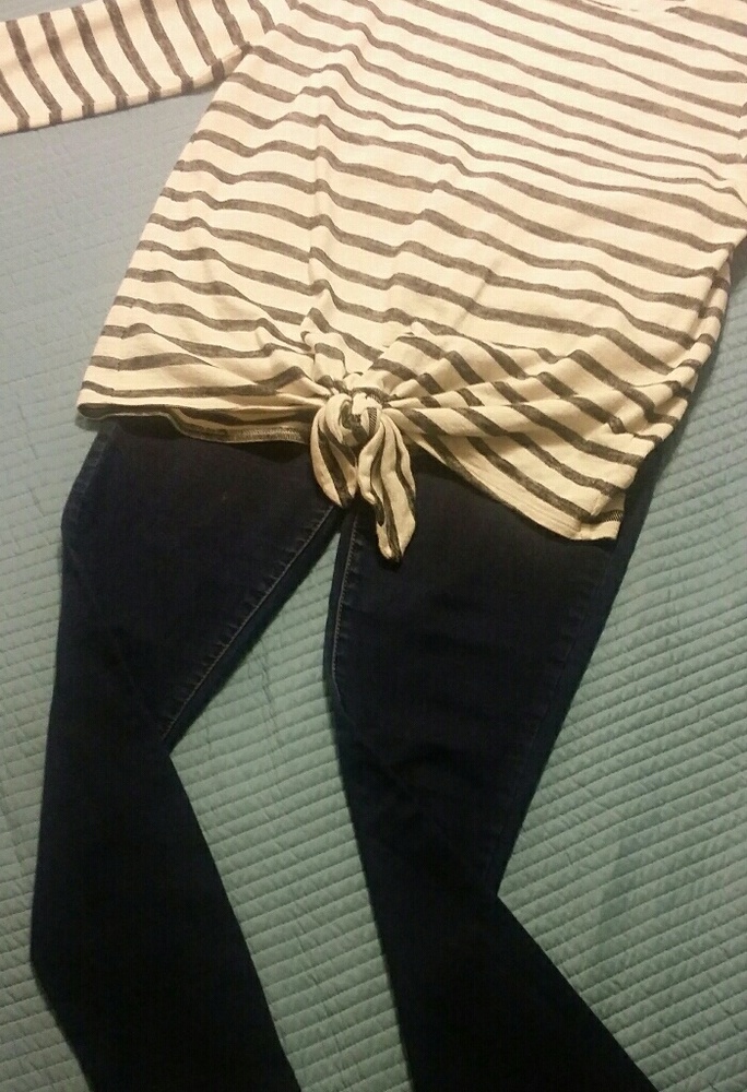 Cute Old Navy Jeans size 8